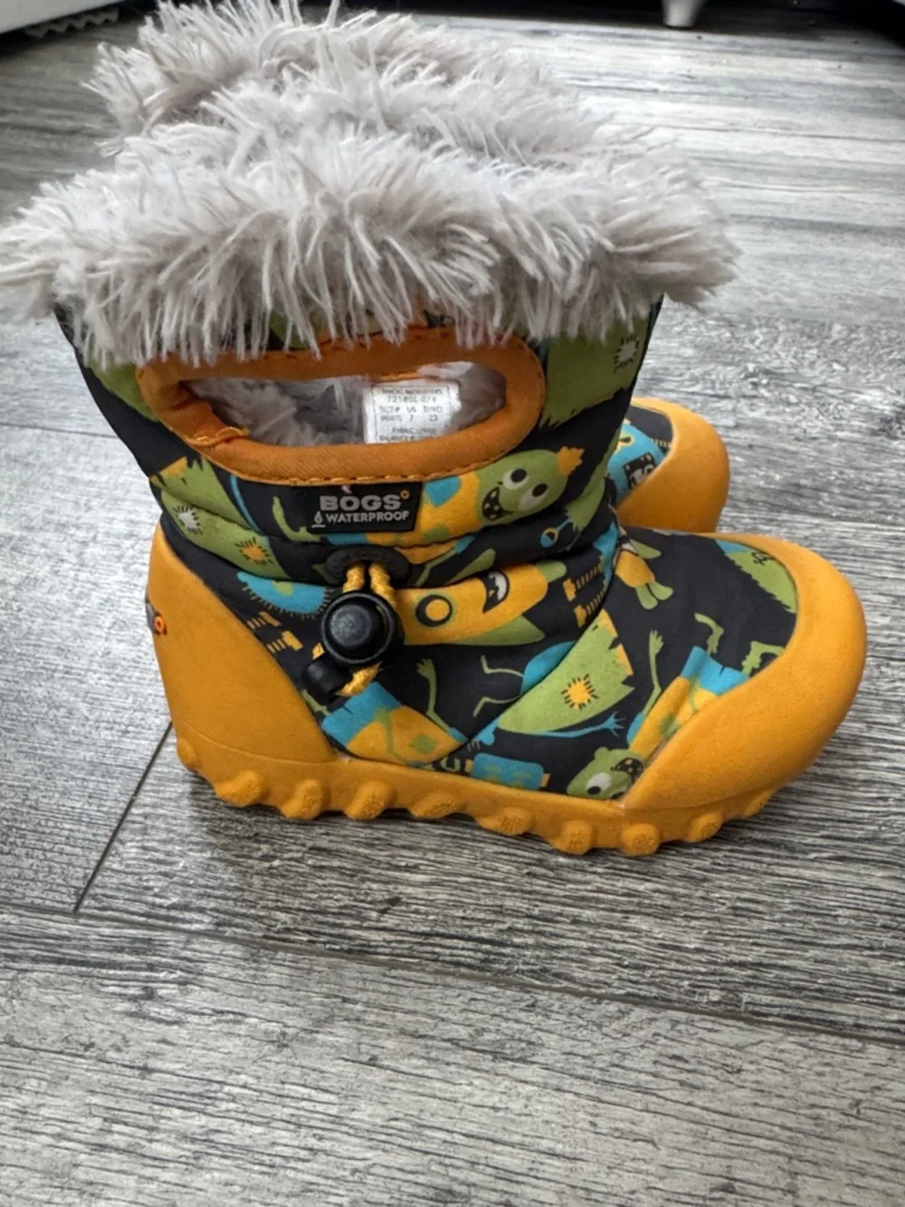 Bogs Kids Yellow & Black Monster-Print Waterproof Winter Boot - Picture 2 of 8